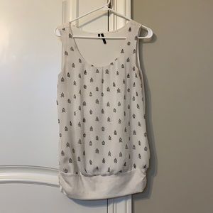 Maurices Sleeveless Blouse with Bird Cages Medium